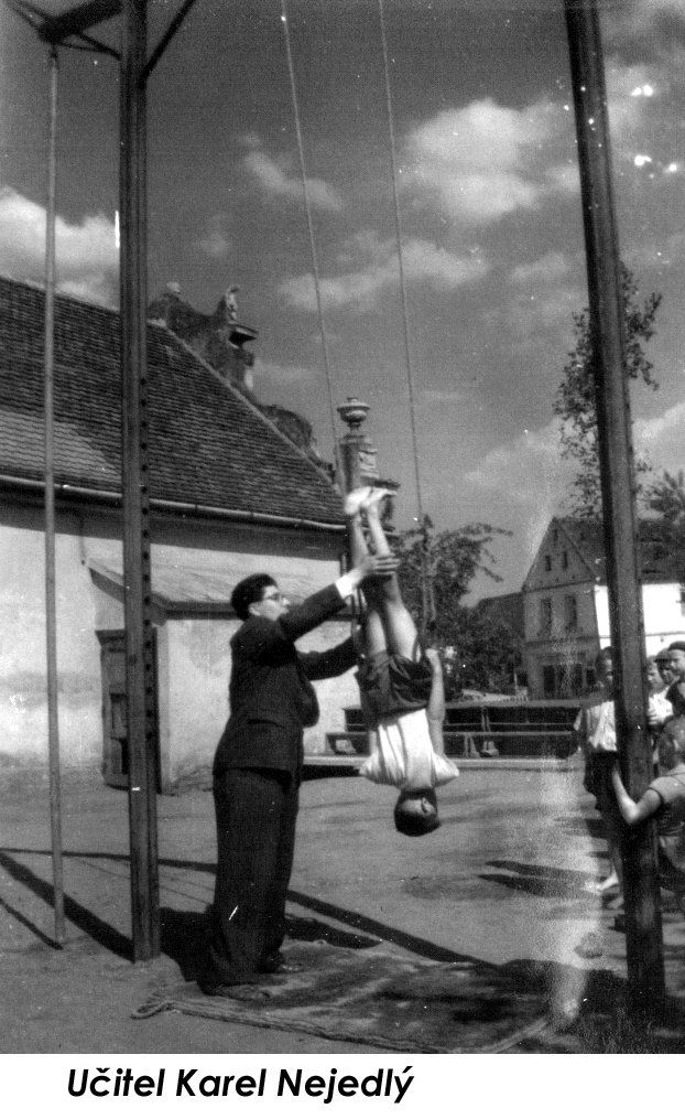 Chmelové brigády školní mládeže